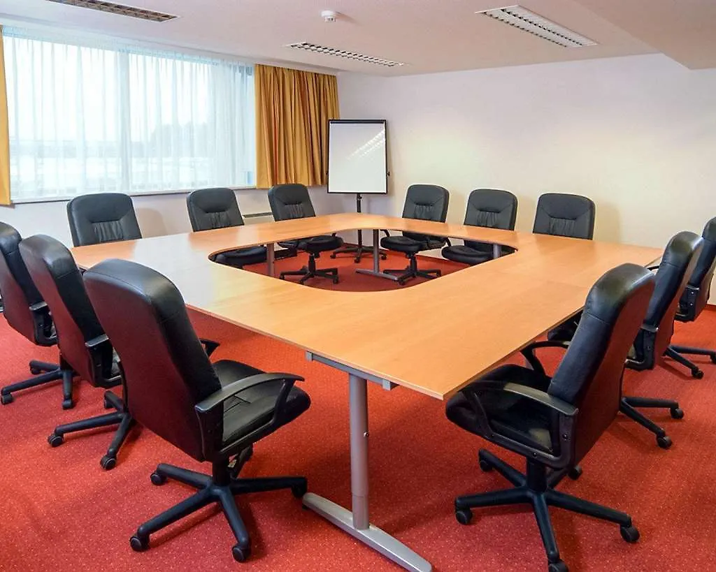 Leonardo Hotel Salzburg Airport Wals-Siezenheim